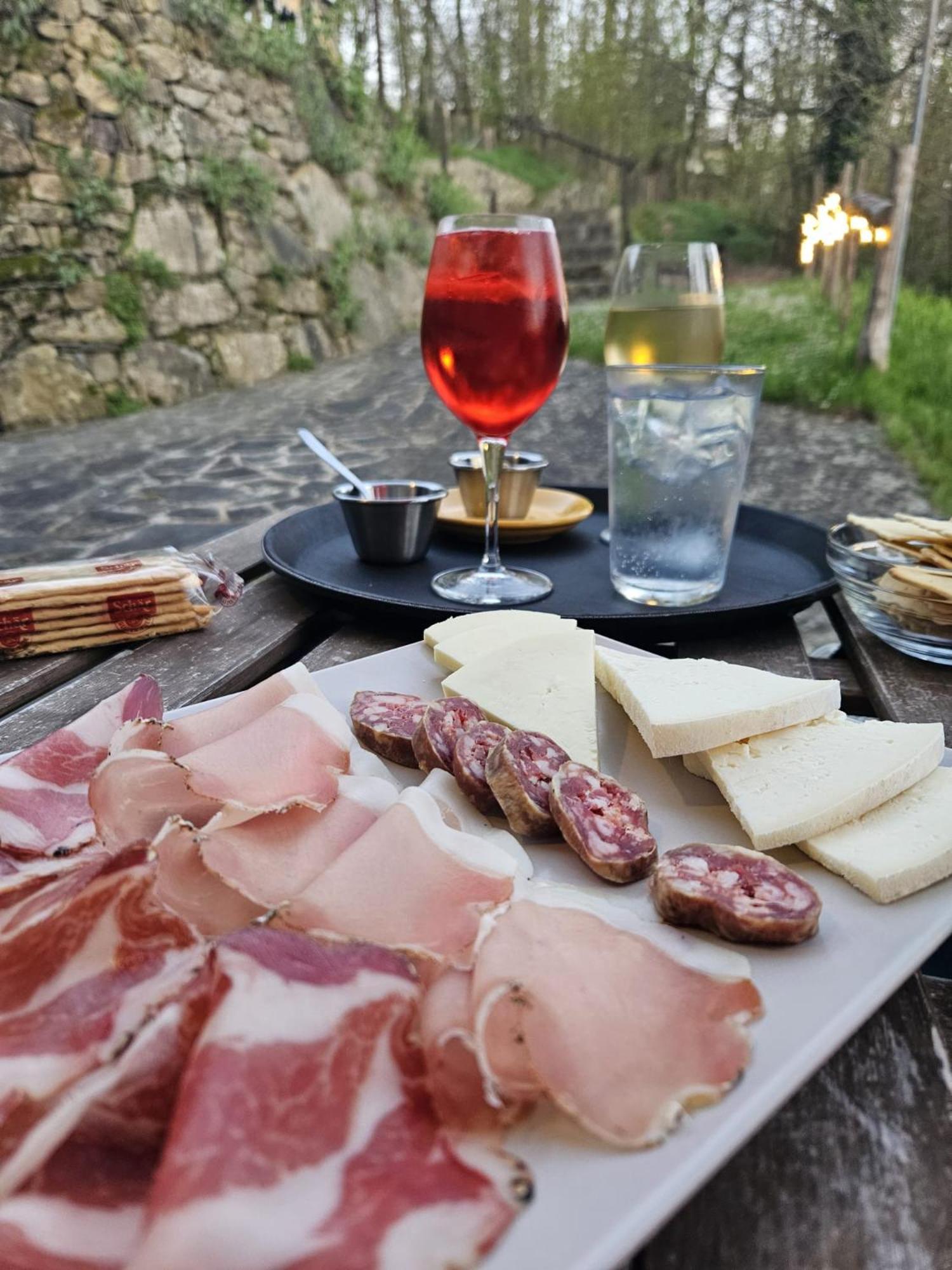 Camping Grondola - Federicofarm Pontremoli Exteriör bild